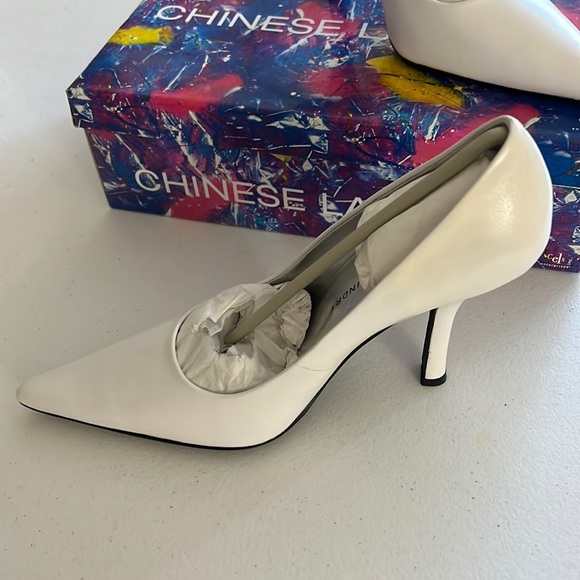 Chinese Laundry Women's Spicy Pointed Toe Pump. - Picture 3 of 8